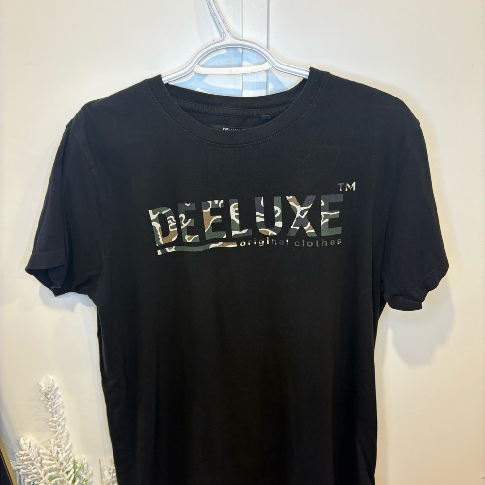 Deeluxe Black Men's Short Sleeve Tee